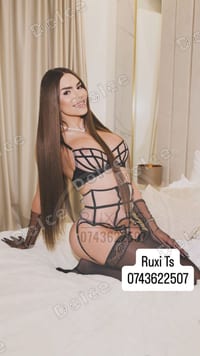 Ruxi Top TS, accompagnatrice a Bucarest, Unirii (9/10)